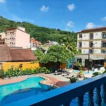 Teerak Holiday