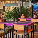 Bambus Restaurant, Bar & Hostel