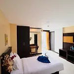 La Casa Patong