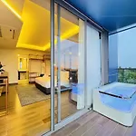 The Blue Mavi Hotel
