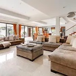 Luxury 4Br Villa With Pool & Ocean Views On Patong
