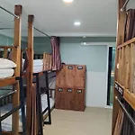 Lub Nai Hostel