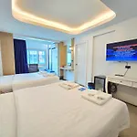 Sira Boutique Residence - Newly Renovated