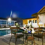 Baya Hotel By Shanaya