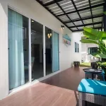 La Casa Bangtao Resort