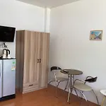 Mom\'S Home
