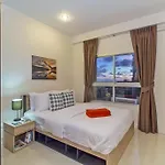 Chic Condo By Resava