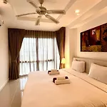 619 2 Bedrooms 2 Bathrooms 1 Km Walk To Beach
