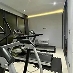 The Oh So Sexy Triple Penthouse-Rare 3-5Br 188M2