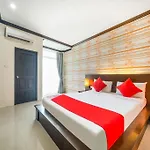 Oyo 232 Patong City Hometel