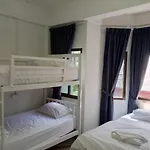 Montana Hotel & Hostel Phuket