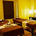 Horizon Karon Beach Resort & Spa