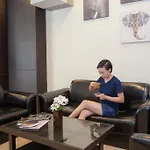 The Sr Residence