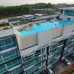 Modern Thai Suites