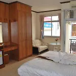 Sabaidee Patong Guesthouse