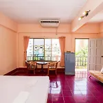 Baan Lukkan Hostel