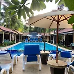 Rico\'S Bungalows