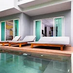 Karon Beach Pool Villas
