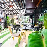 Oyo 310 Butterfly House
