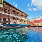 Baan Veerakit Hotel