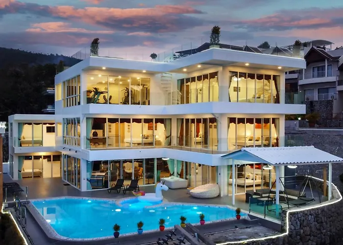 Luxury Villa 8 Bedroom In Patong Beach Villa Infinity