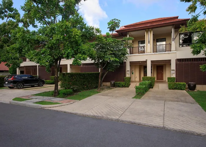 Comfort House With Pool In The Garden - Laguna 138