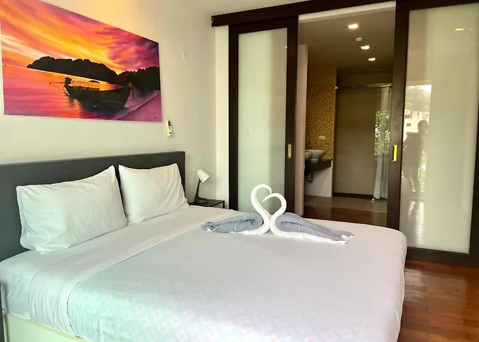 637 Two Brs2Baths 1 Km Walking To Patong Beach