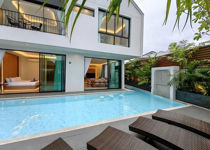 Luxury Bangtao Pool Villa - Prymaverde
