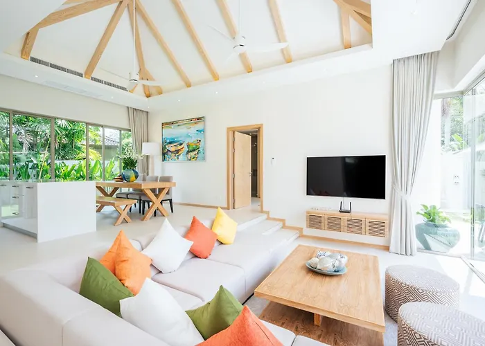 Peaceful And Stylish 3 Bedrooms Pool Villa, Phuket