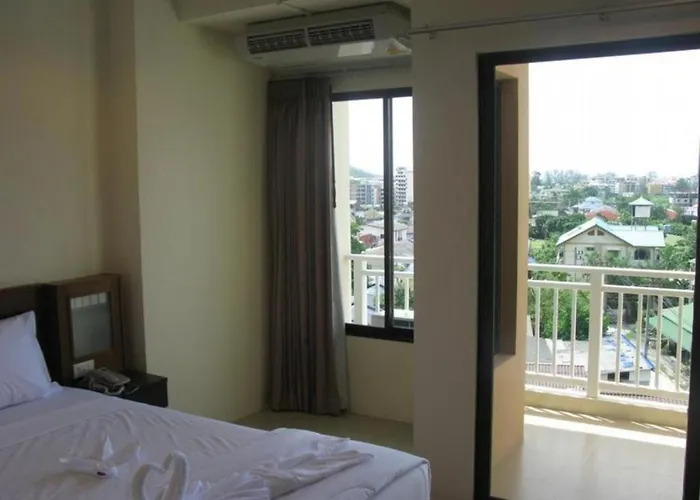 Lucky Patong Hotel