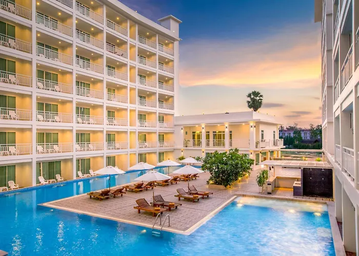 Chanalai Hillside Resort, Karon Beach
