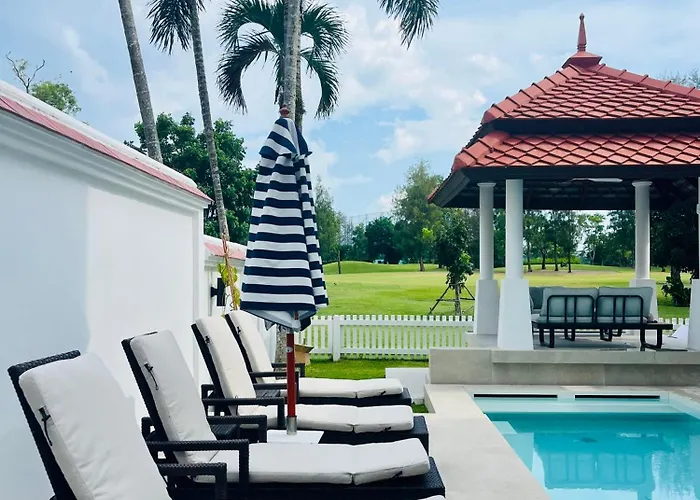 Coastal Villa On Fairway