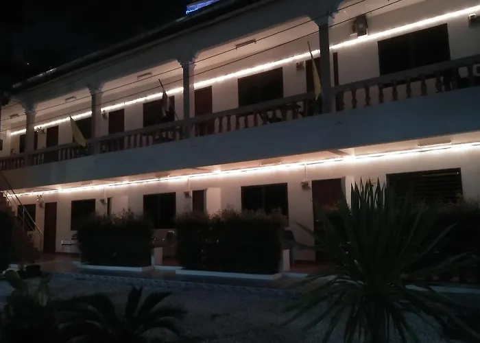 Patong Peace Hostel
