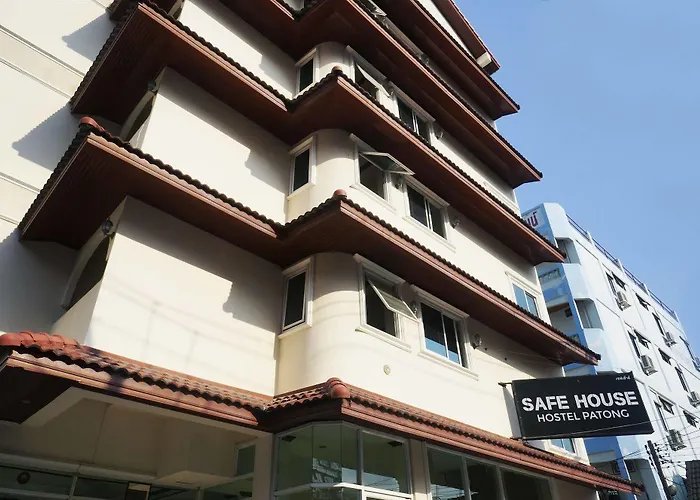 Safe House Hostel Patong