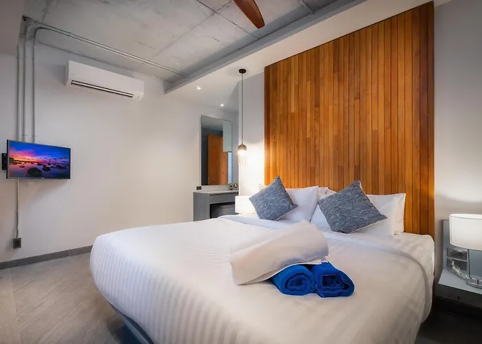 Karon Beach Pool Villa - Sha Extra Plus