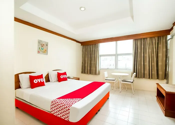 OYO 320 Regent 2002 Guest House