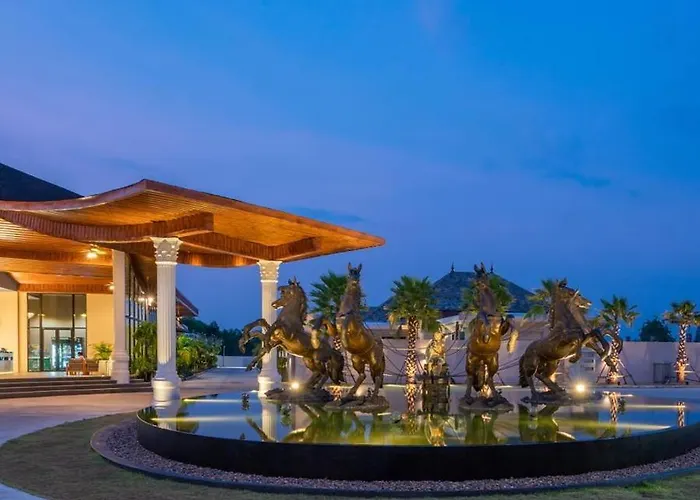 Gold Chariot Pool Villa
