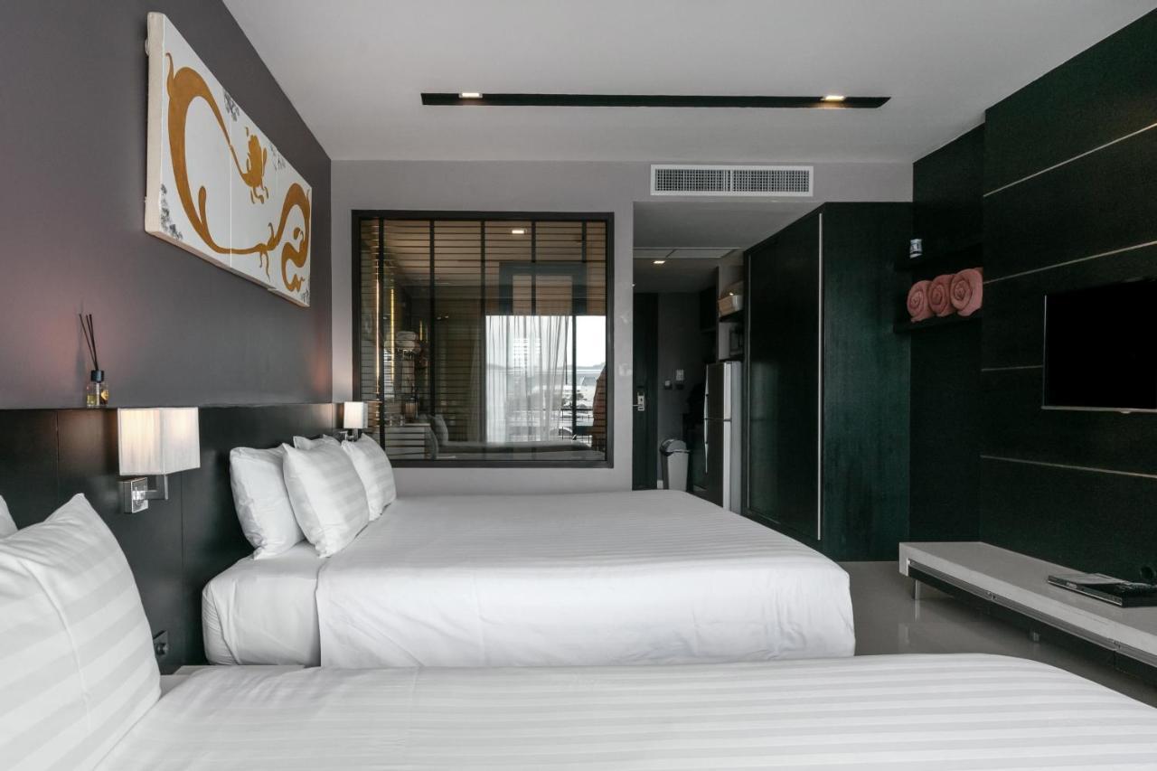 With Hot Tub Bath In Front Pa Tong Guest house 3*