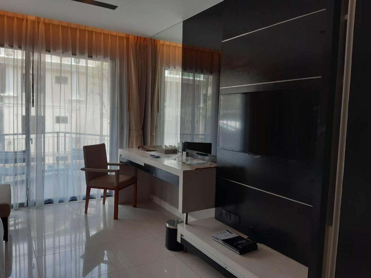 Guest house Patong Beachfront 2 Mins Walk To Whitebeach