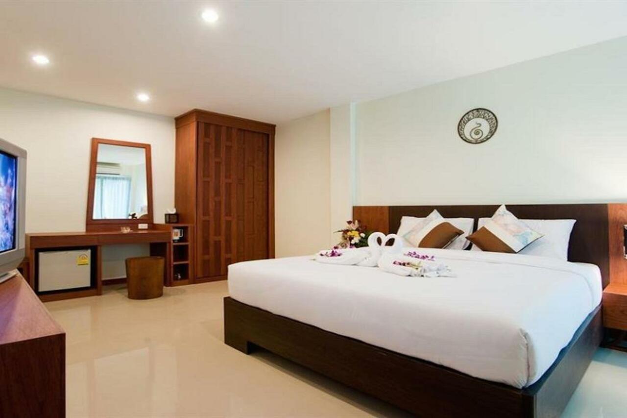 Hotel Deva Patong 3*