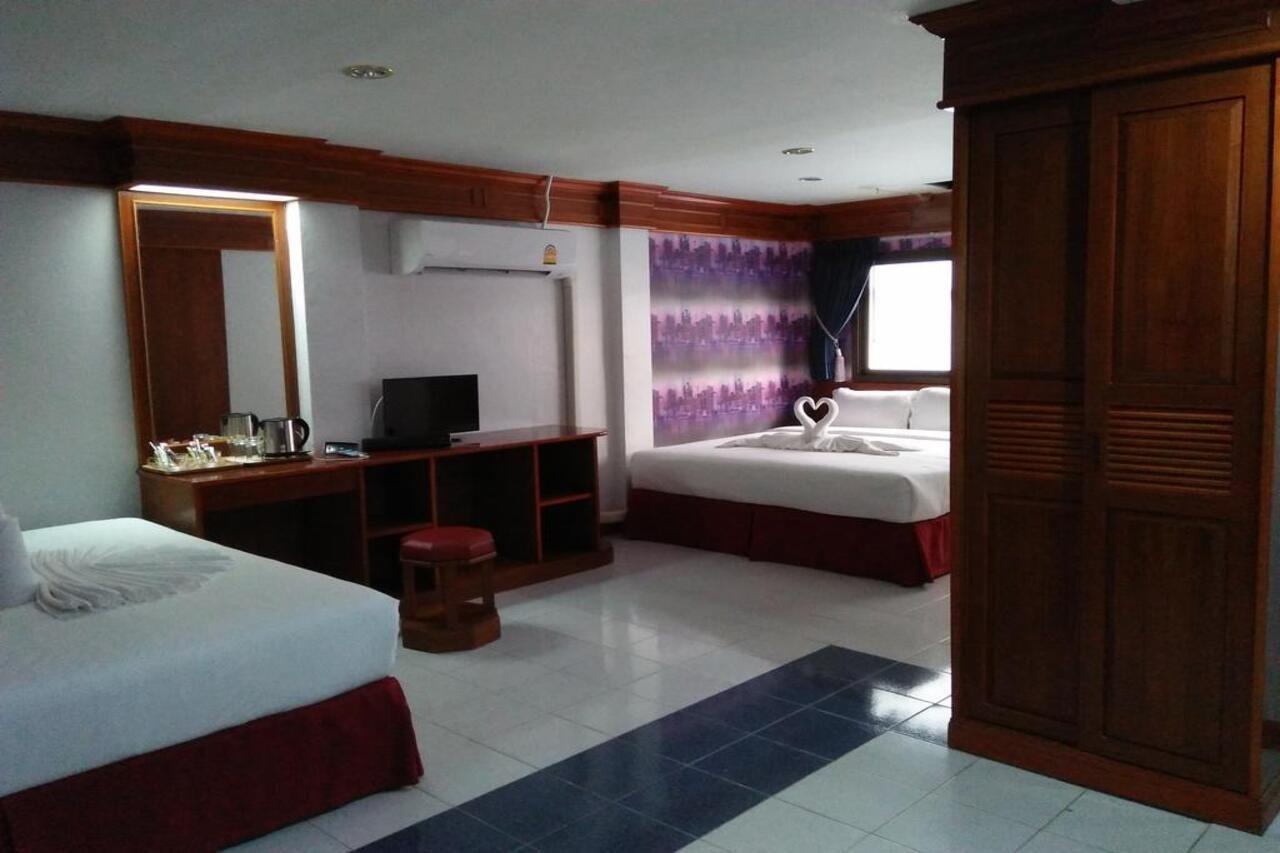 Taj Phuket Hotel 2*