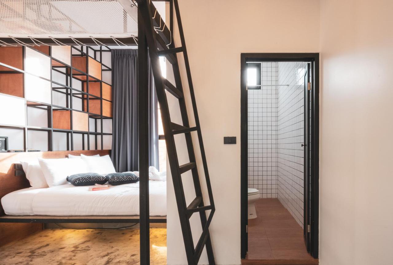 Hostel Book A Bed Poshtel - Sha