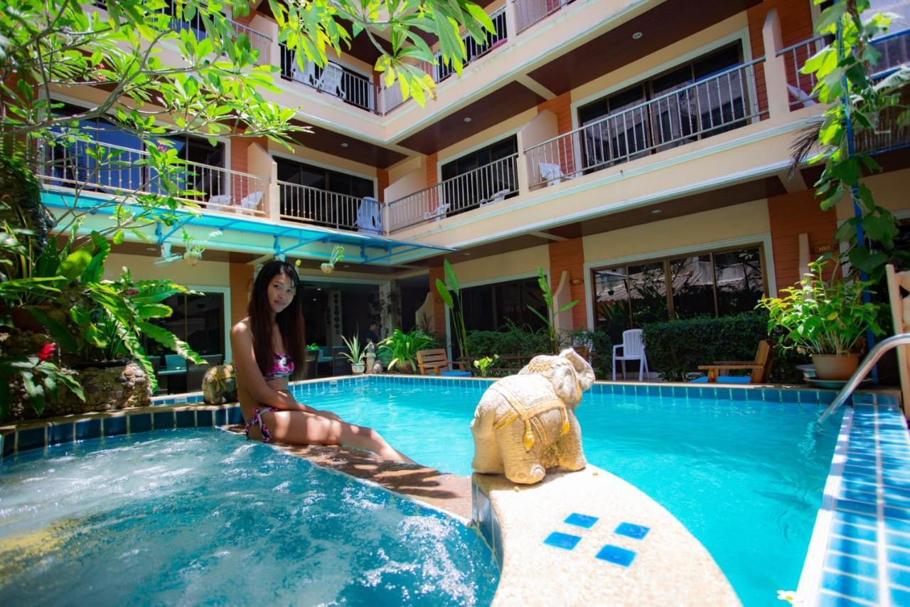 Seven Seas Patong