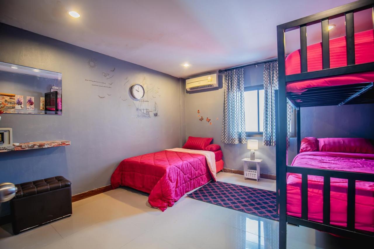 Menulis Coolly House