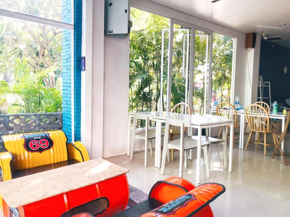 Up 2 You Cafe & Patong
