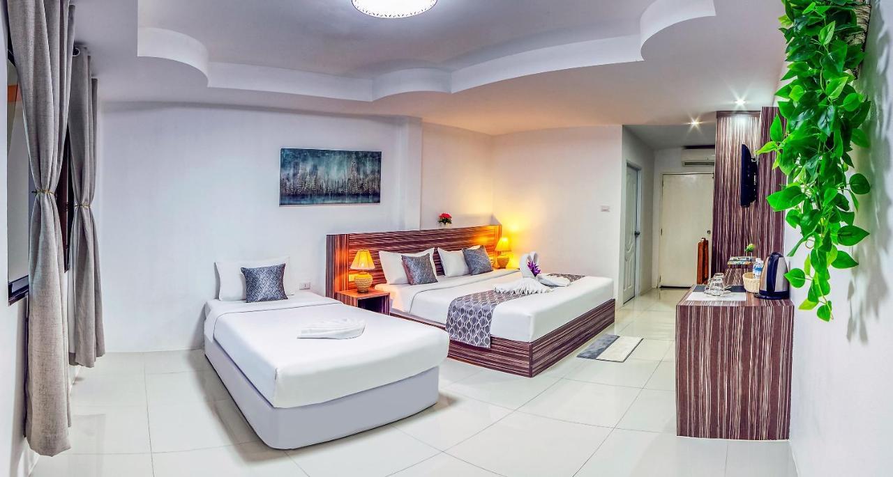 Coconut Hotel