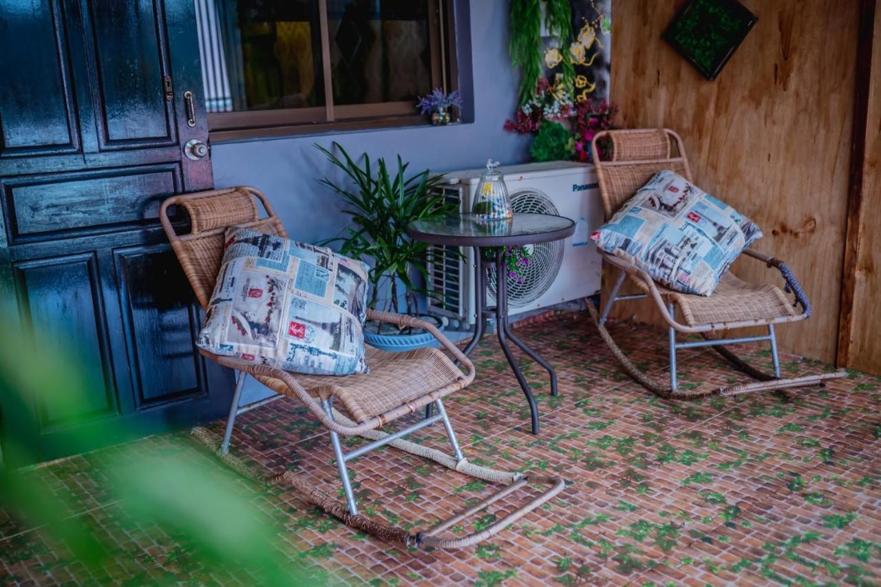 Menulis Coolly House Bed & Breakfast 3*