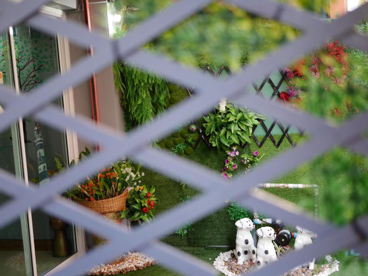 Bed & Breakfast Menulis Coolly House