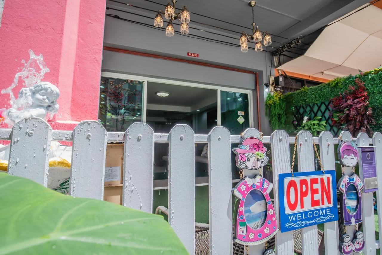 Bed & Breakfast Menulis Coolly House