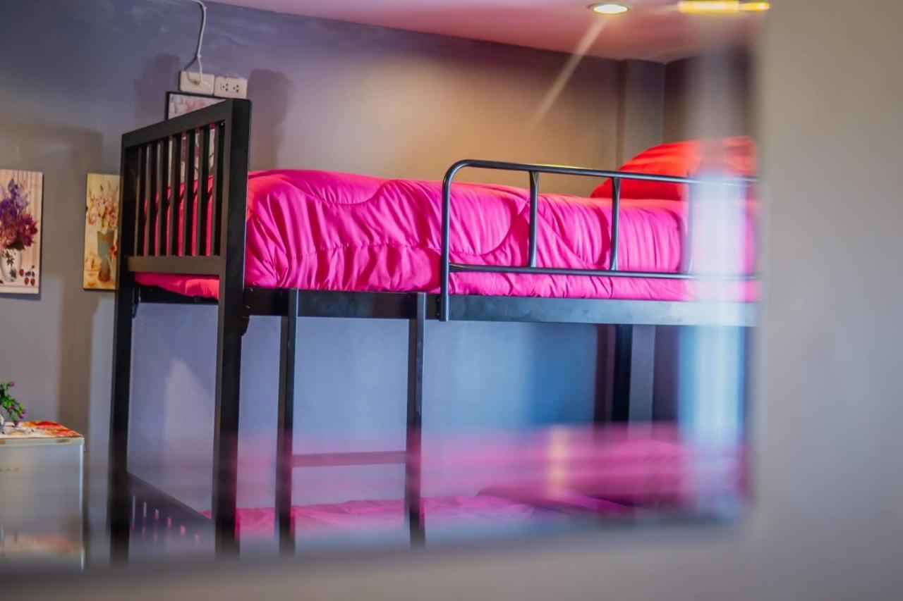 Menulis Coolly House Bed & Breakfast Patong